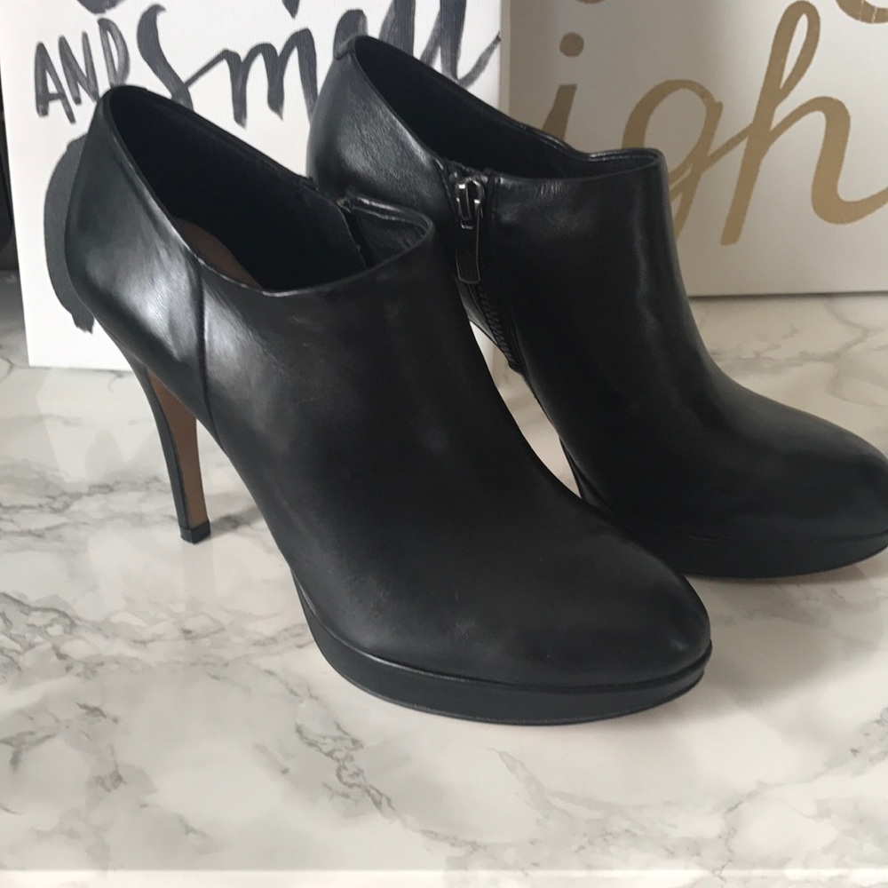 Black Vince Camuto booties